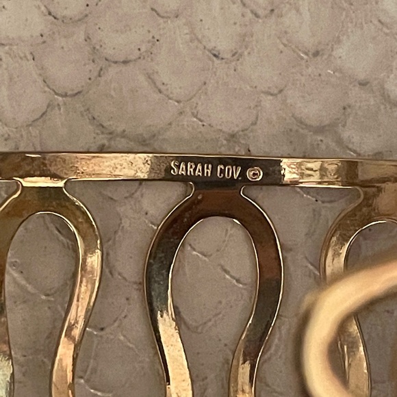 Sarah Coventry Cuff Bracelet, Open Work, Gold Tone, Signed - Picture 3 of 7